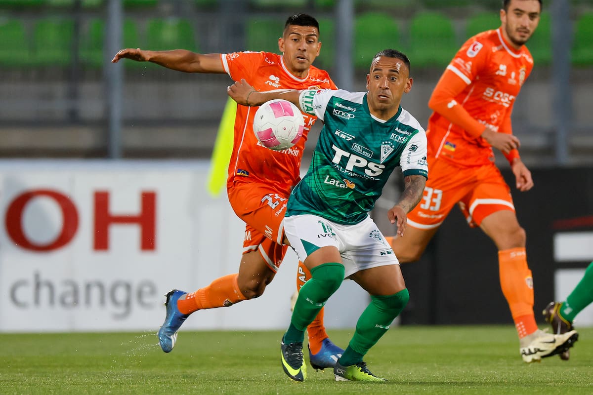 Chocan en Primera B. Foto: Agencia Aton