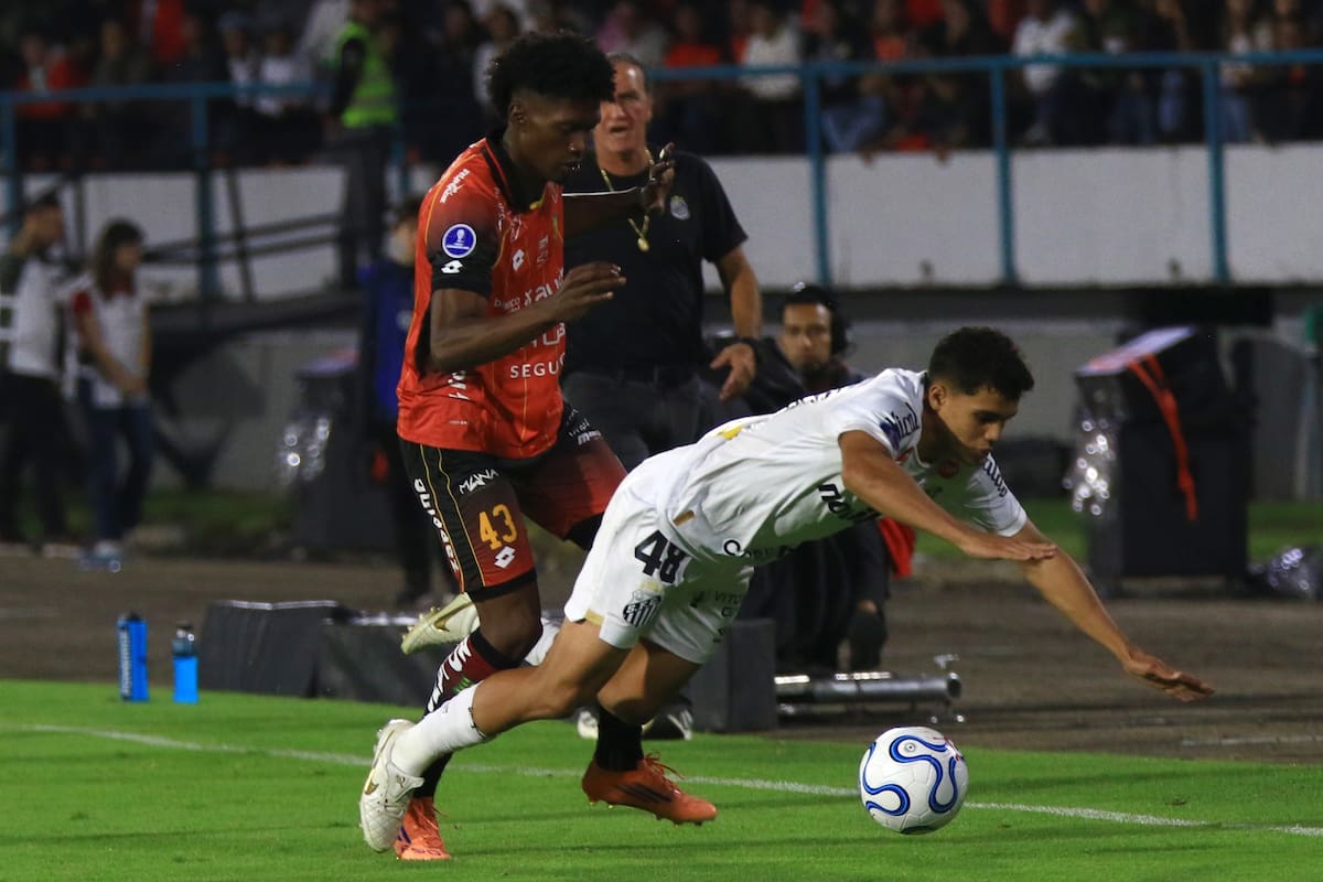 El cuadro de Neymar cayó sorpresivamente ante Deportivo Cuenca en Ecuador por la Copa Sudamericana. Foto: Agencia EFE.