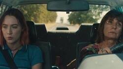 Esta emotiva película dirigida por Greta Gerwig es ideal para compartir, reír y regalonear con tu madre en su día