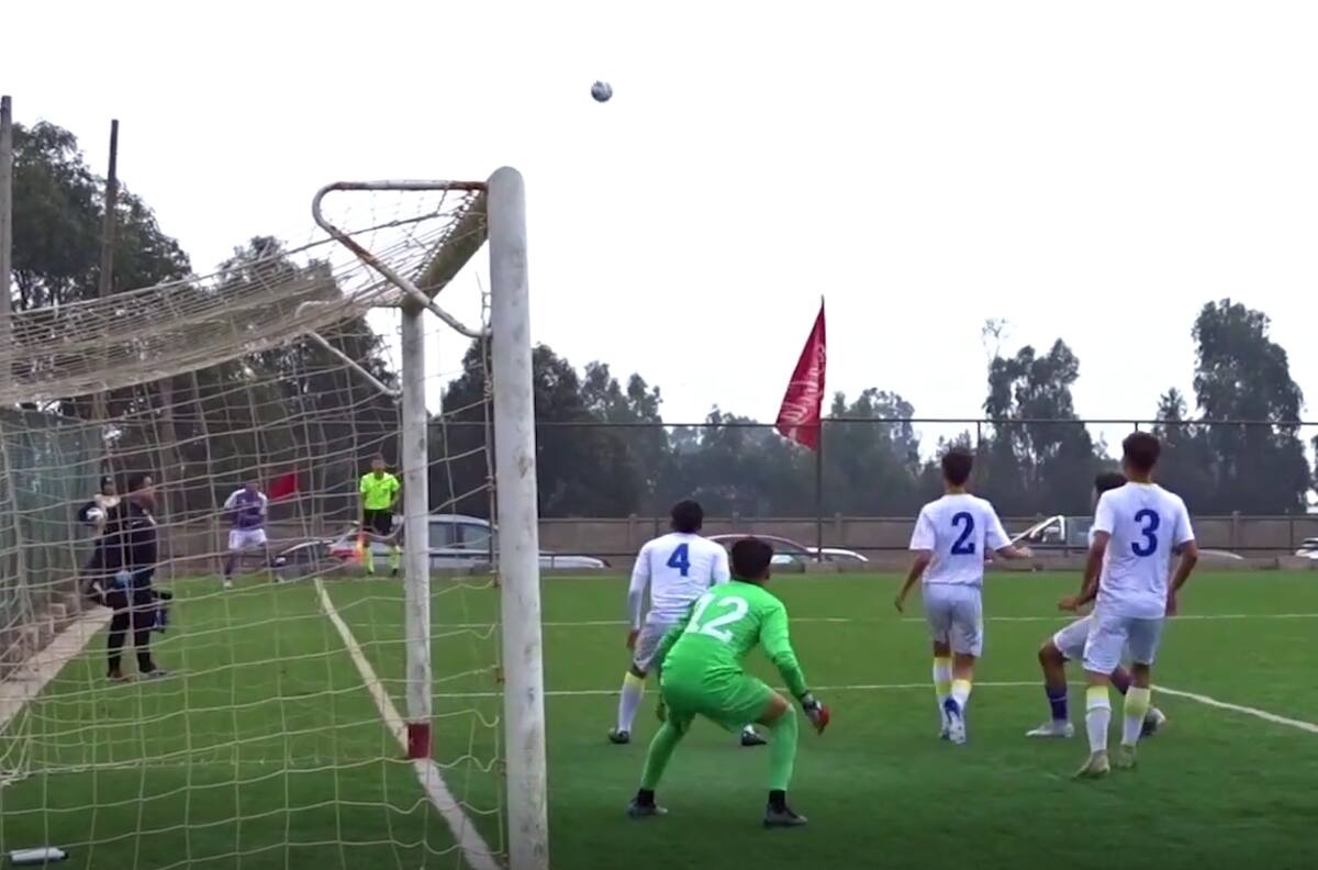 VIDEO | Crack del SAU se despachó dos goles olímpicos en el mismo partido
