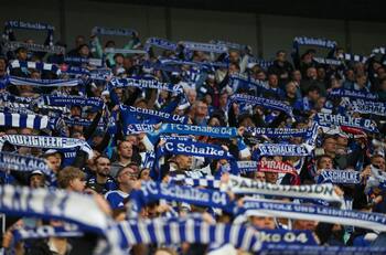 Otra realidad: partido de Segunda División en Alemania albergó más 62 mil personas