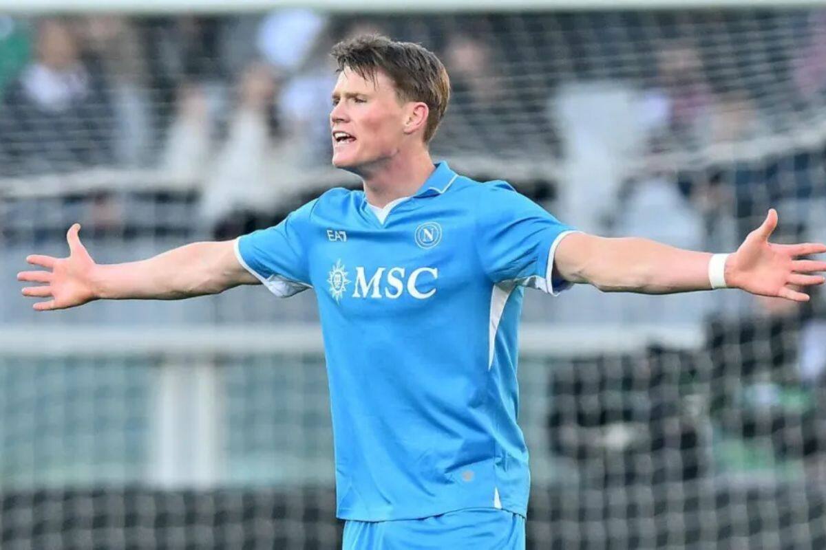 Scott McTominay, pieza clave en la buena campaña del Napoli. Foto: EFE.