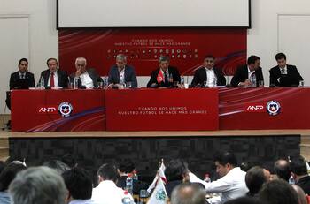 Iribarne renuncia a la ANFP y deja en jaque a Sebastián Moreno