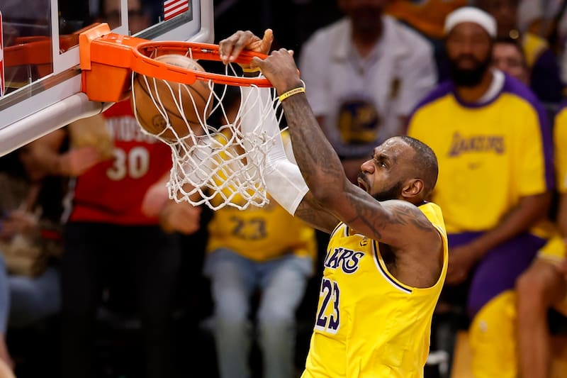 LeBron no sabe cuánto tiempo seguirá jugando en la NBA. EFE