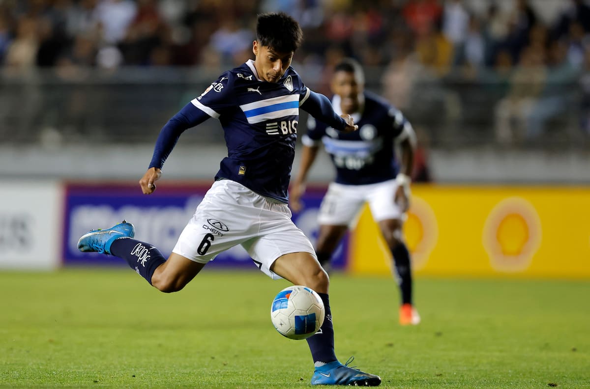 Tiago Nunes le entrega toda su confianza a la nueva joya de la UC: “Va arrancar de titular”