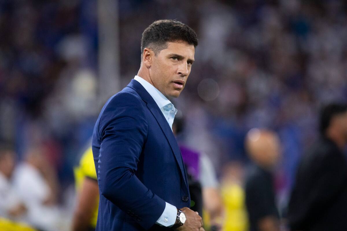 dejó su cargo como entrenador de Vélez Sarsfield. (Foto: @Velez)