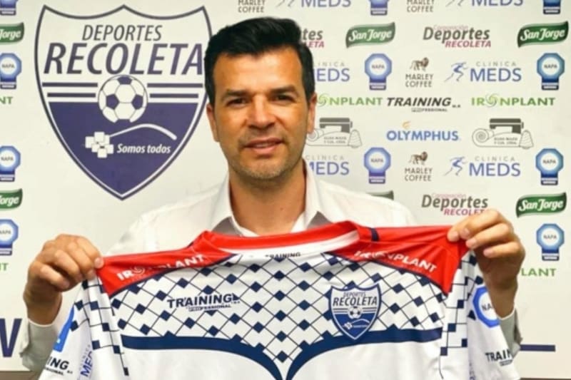 Sebastián González es gerente deportivo de Deportes Recoleta.