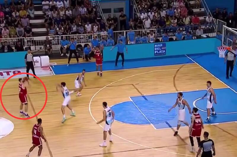 hizo un triplazo en la derrota de Chile contra Argentina.