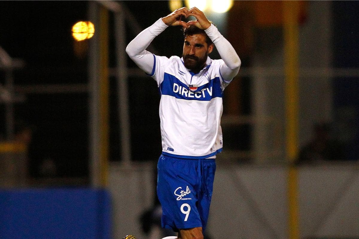 El exdelantero ganó tres títulos con Universidad Católica. Foto: Agencia Aton.