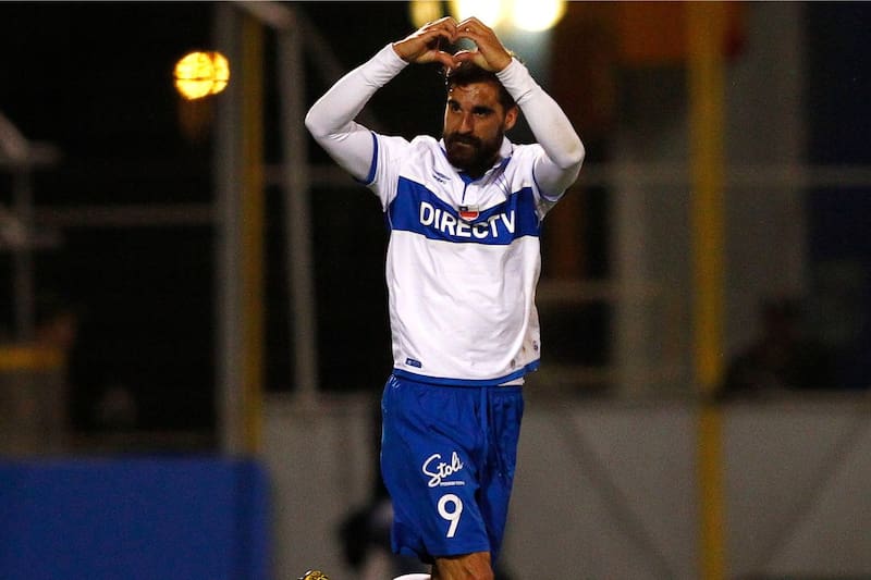 El exdelantero ganó tres títulos con Universidad Católica. Foto: Agencia Aton.