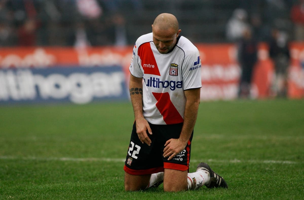 “Busco trabajo urgente de lo que sea”: el duro drama de futbolista uruguayo que jugó en el fútbol chileno