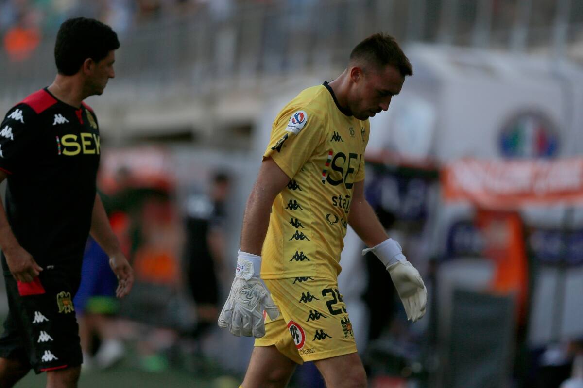 Su salida de la UC fue toda una teleserie.