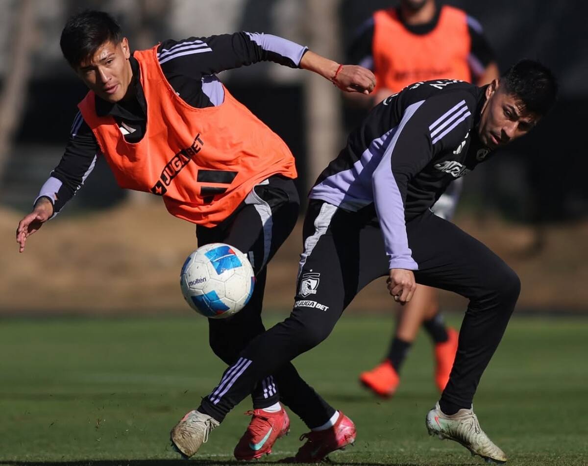 se luce ante Jorge Almirón. Foto: @Colocolooficial.