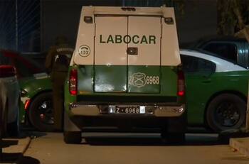 Saltó de un segundo piso y escapó: mujer fue secuestrada por compañeros de trabajo en Cerro Navia