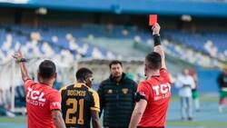 La dura sanción que recibió Job Bogmis por darle un pechazo al juez de línea