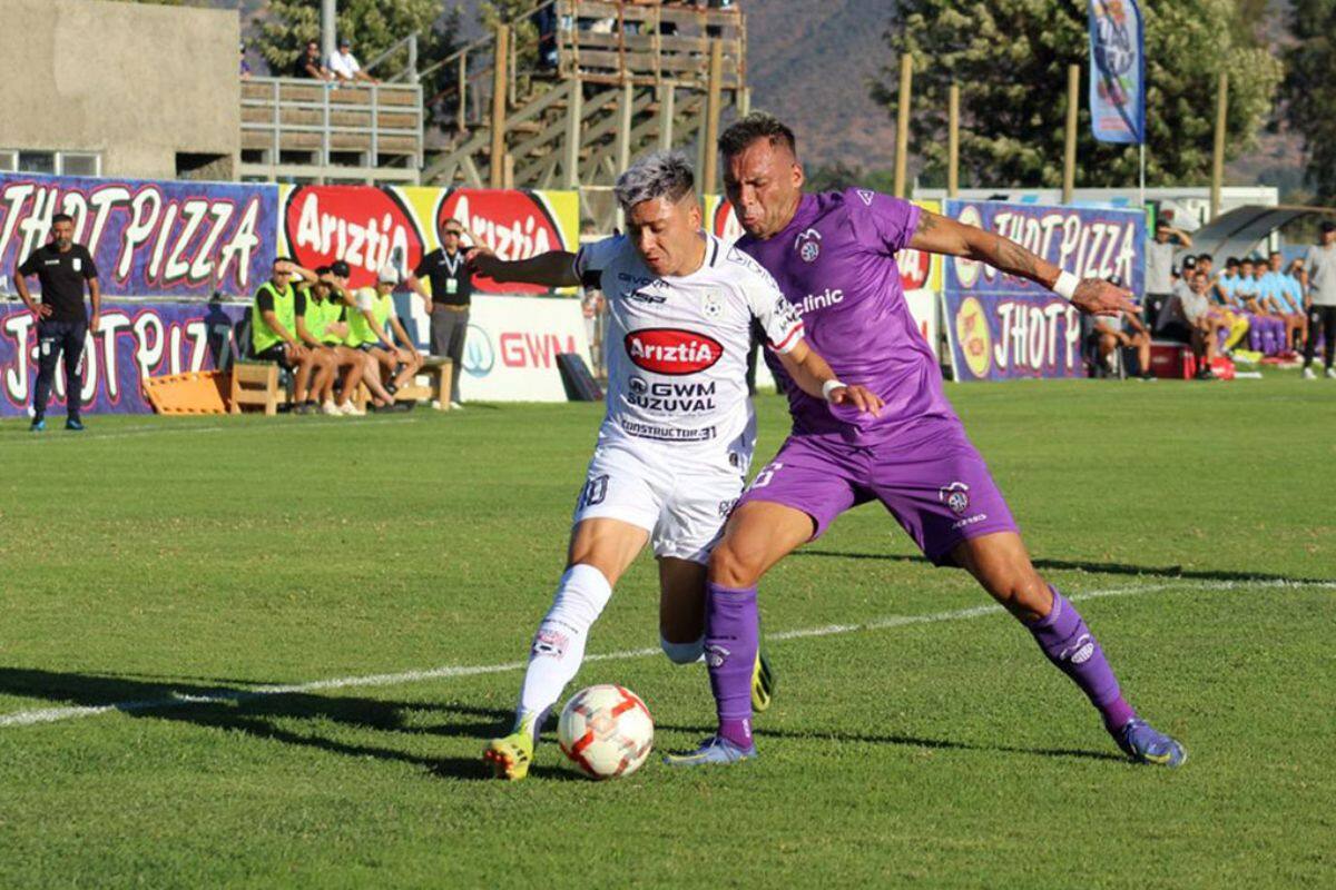 Deportes Melipilla venció a San Antonio Unido y es líder de la Segunda División. Foto: Campeonato Chileno.
