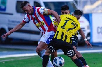 “Fue un robo, no me dan ganas de seguir”: DT de Segunda División avisa que podría irse tras polémico arbitraje