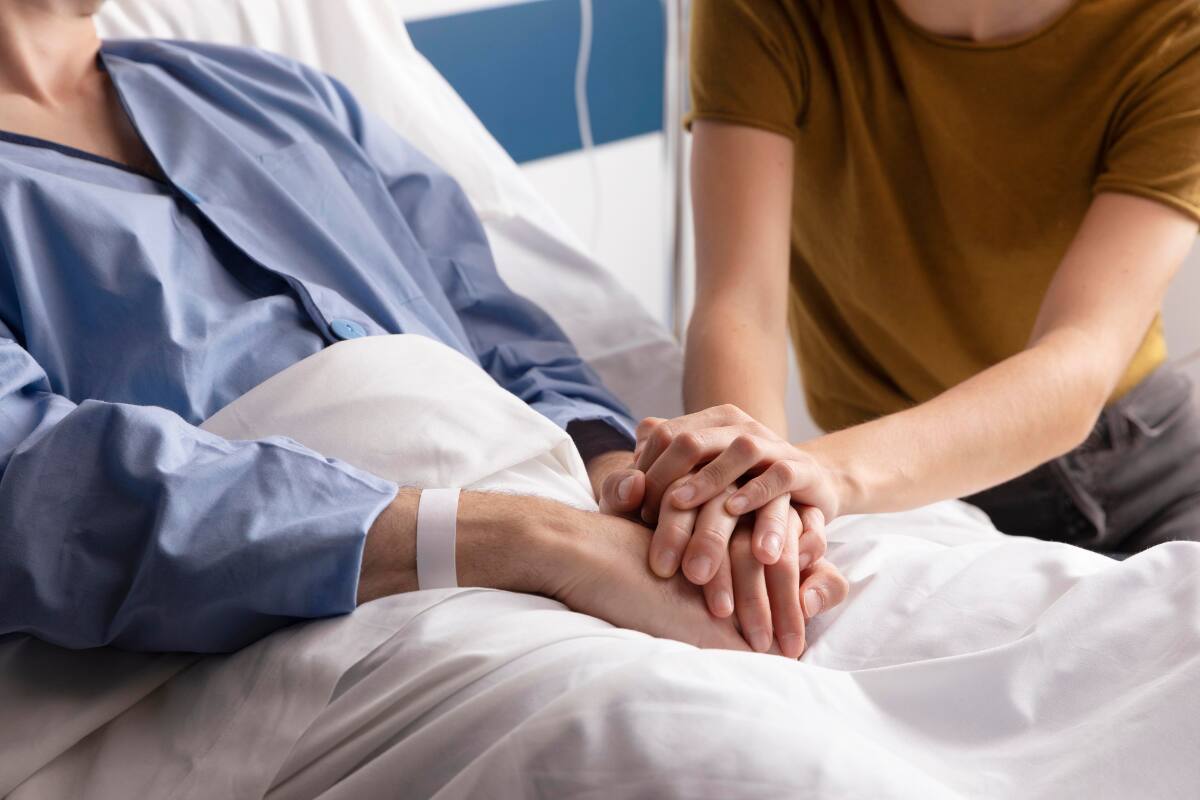 La ayuda busca contribuir a aminorar los gastos de hospitalización para quienes enfrenten un complejo estado de salud o un accidente repentino.