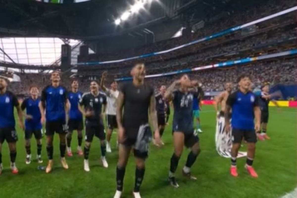La Albiceleste festejando el triunfo ante Inglaterra en el Mundial 2026.