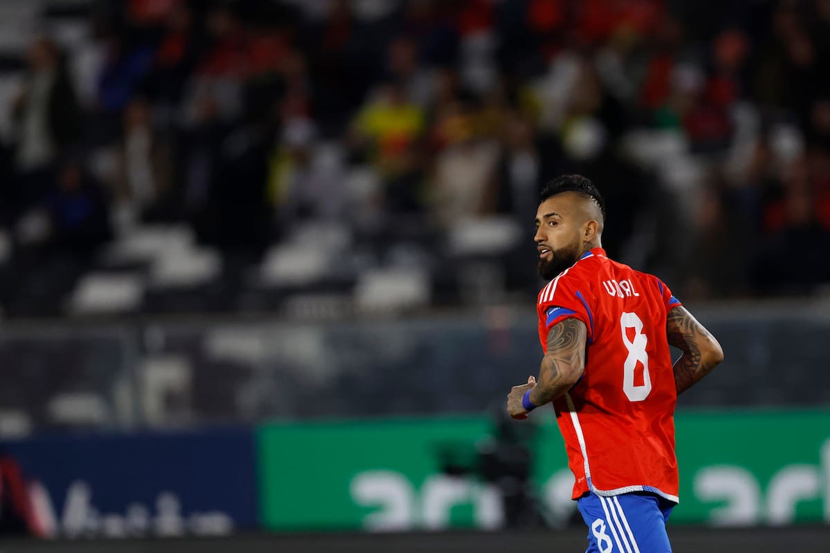 Arturo Vidal sería baja ante Panamá.