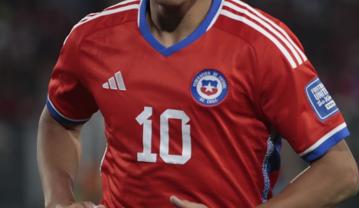 Adidas se despide de La Roja: revelan cuál sería la nueva marca de la Selección Chilena.