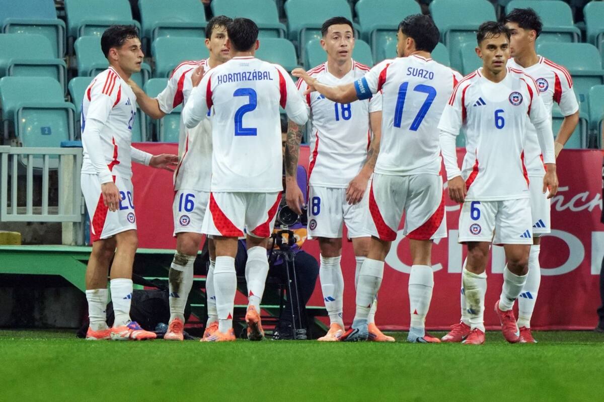 . La Roja derrotó a Rusia por 2-0 en Sochi. Foto: Agencia Aton.