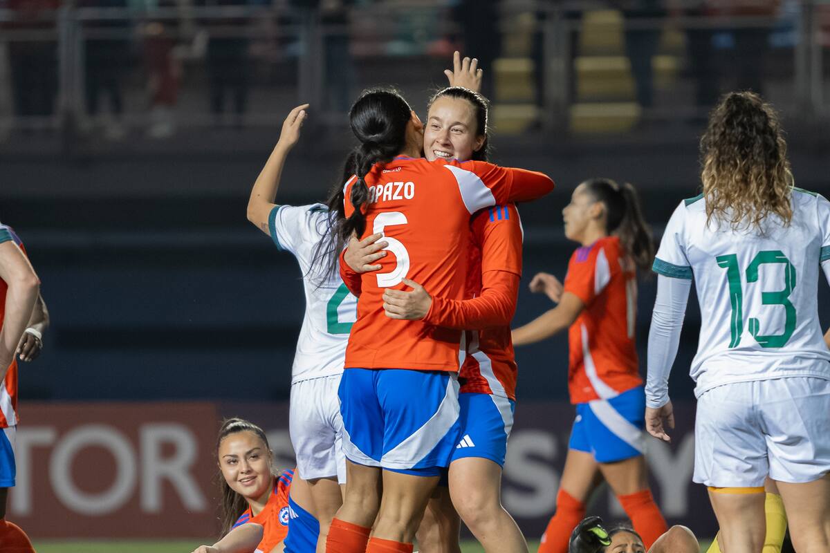 en su amistoso frente a Bolivia. Foto: Felipe Escobedo