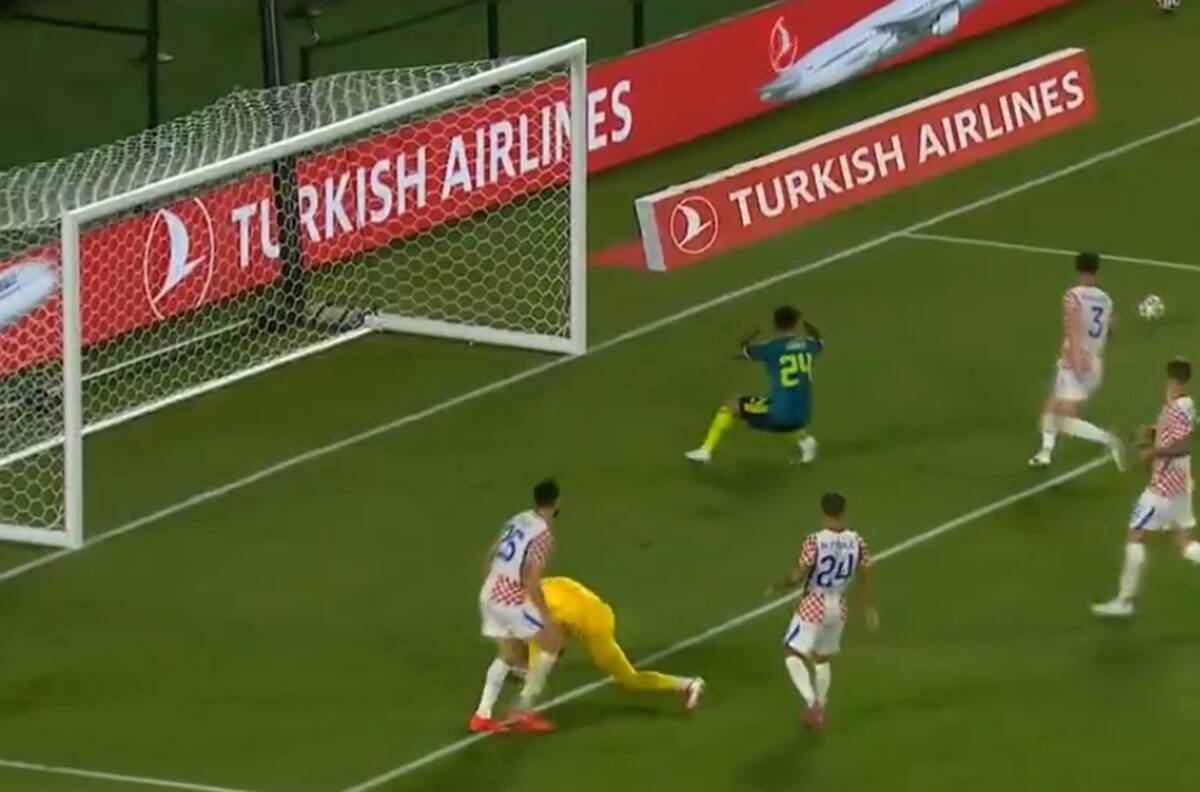 VIDEO |¡Insólito! Luis Suárez se perdió un gol solo frente al arco en amistoso de Colombia