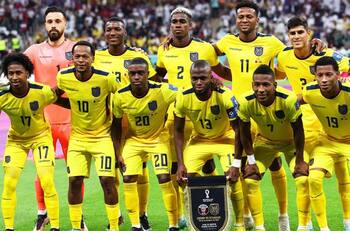 Leyenda de Ecuador barrió con su selección antes del duelo ante La Roja: “No puedo mentir”