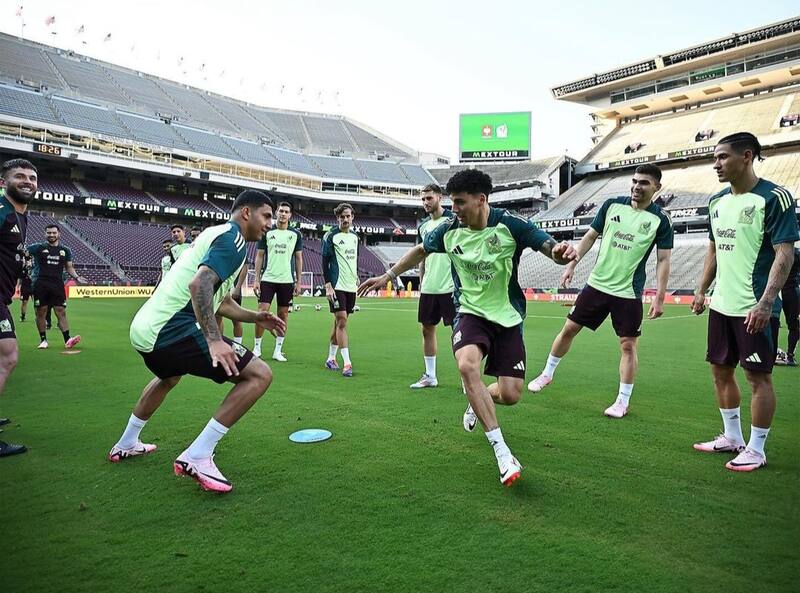 El tri tiene dudas en su portería a semanas de comenzar la Copa América.