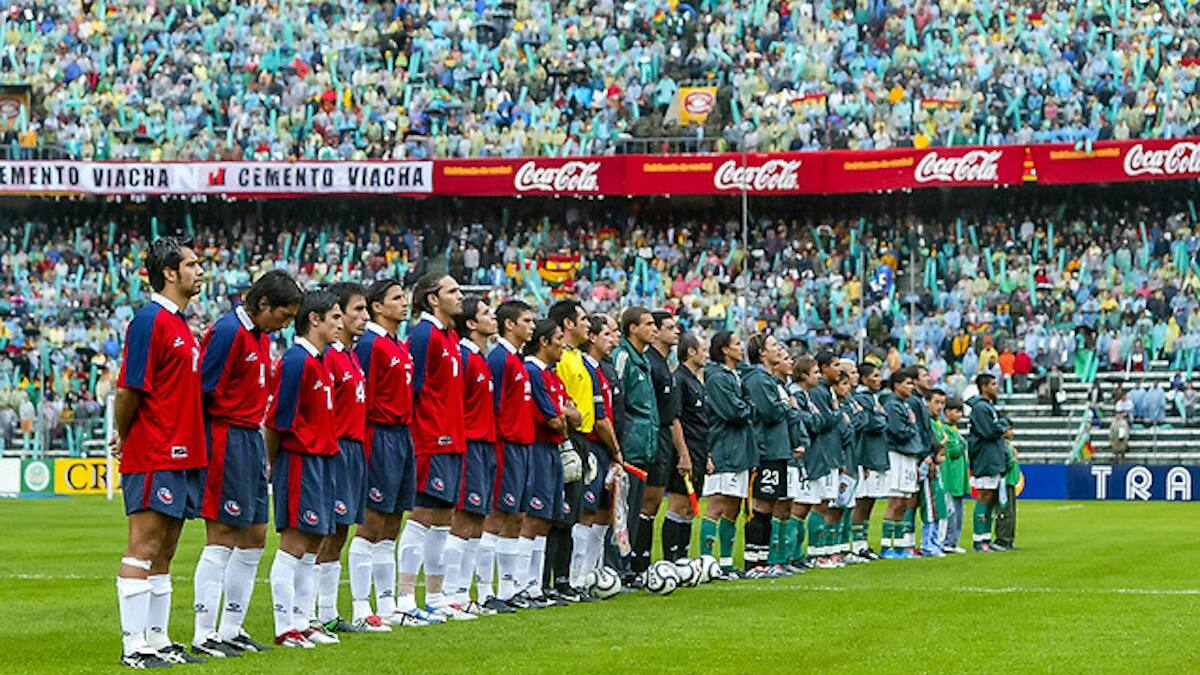 Jugó dos Eliminatorias con la Selección Chilena y festejó con foto de Augusto Pinochet el triunfo de José Antonio Kast