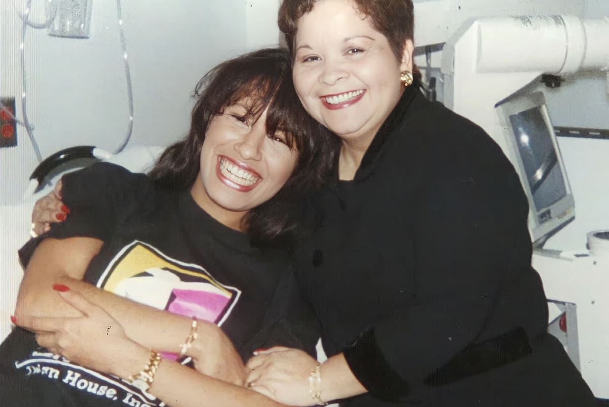 Selena Quintanilla sue asesinada por Yolanda Saldívar en 1995.