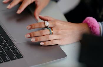 Sence entrega cursos gratuitos para personas con discapacidad: ¿Cuáles son los requisitos y cómo postular?