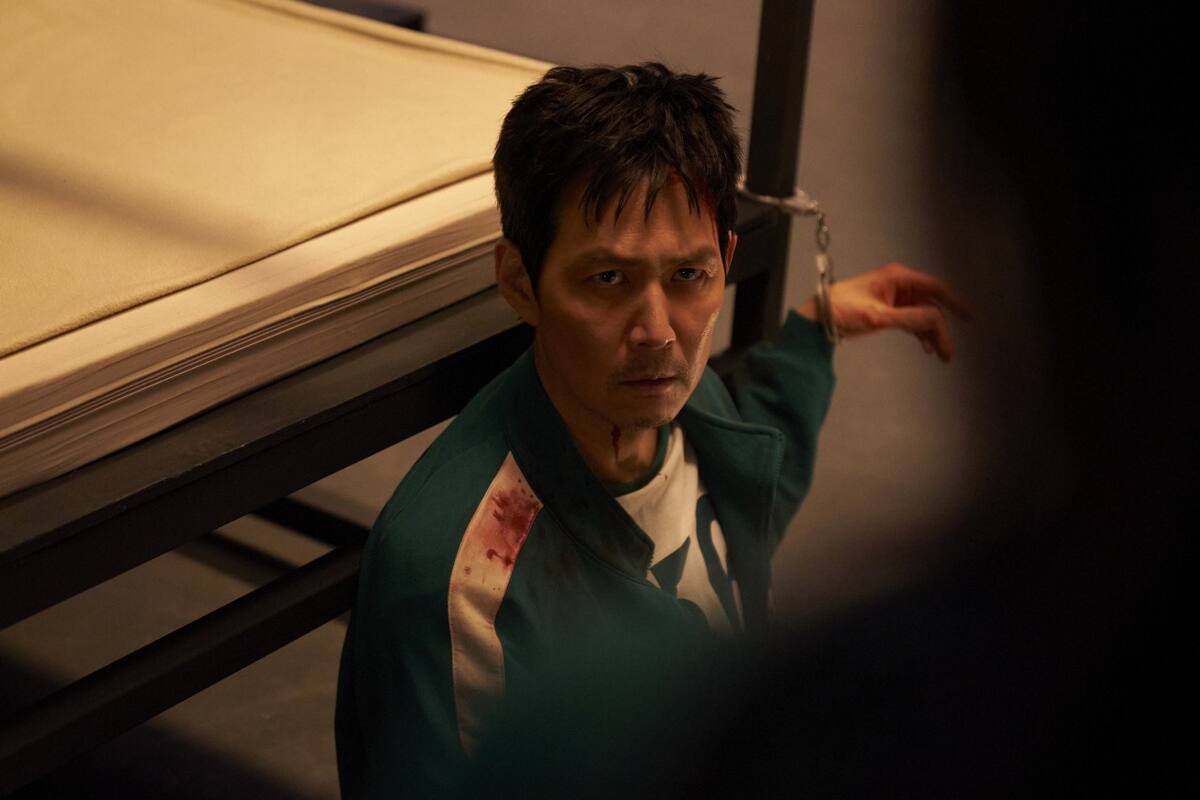 es protagonizado por Lee Jung-jae.