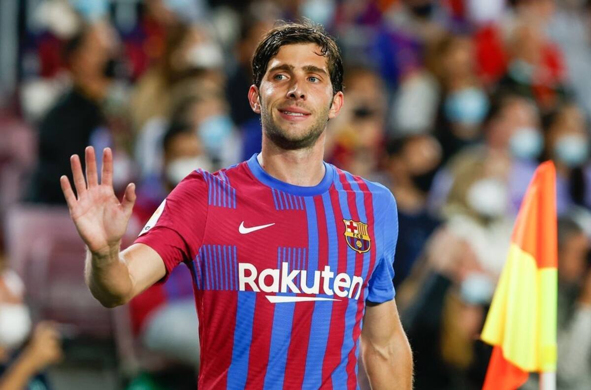 Le cumplen a Xavi: Barcelona decide renovarle a uno de sus referentes