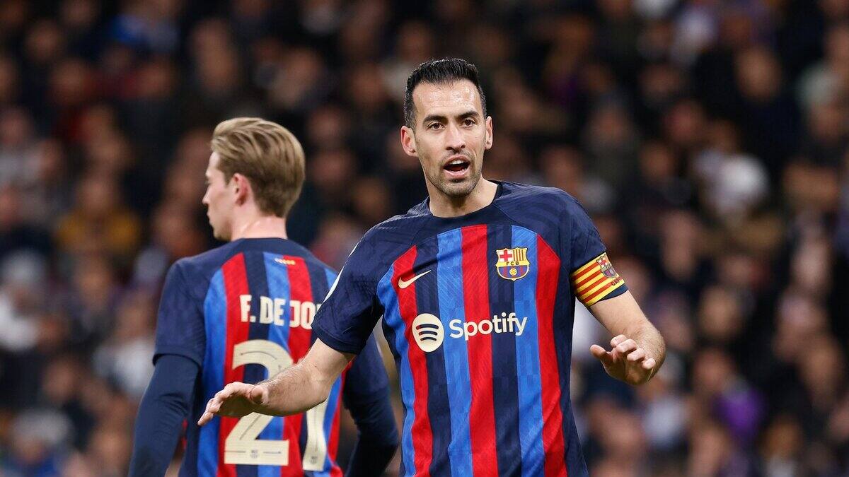 Sergio Busquets se ganó el odio de los chilenos: borró el retrato de un cantante fallecido por esta insólita razón