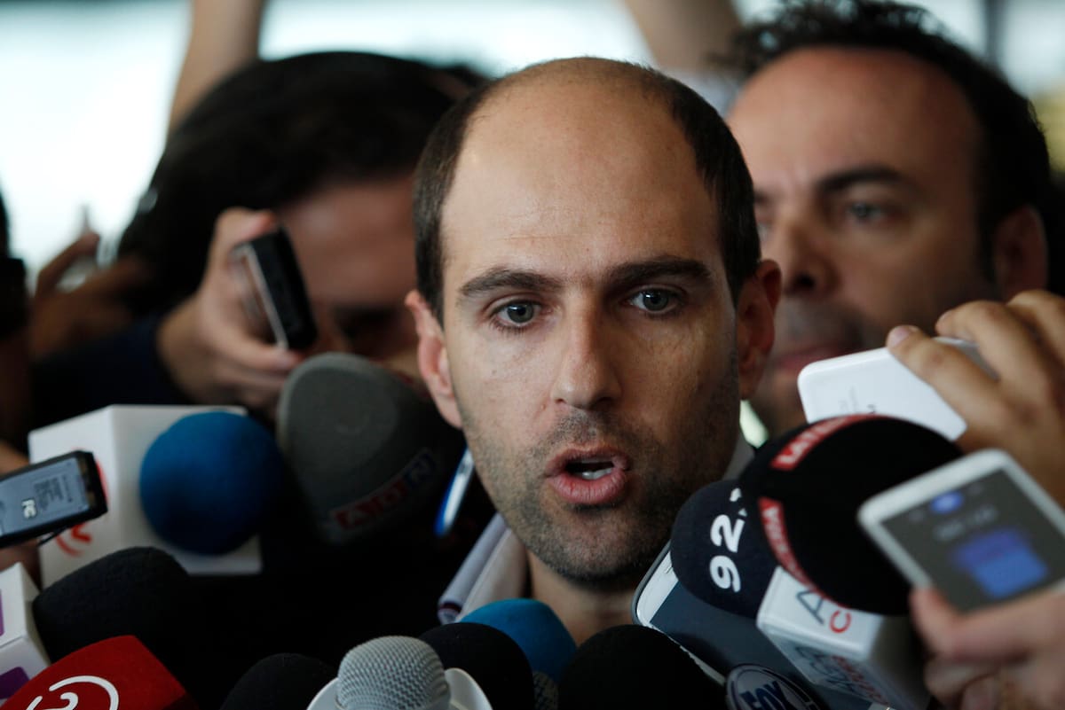 No visita Chile desde su huída en 2015.