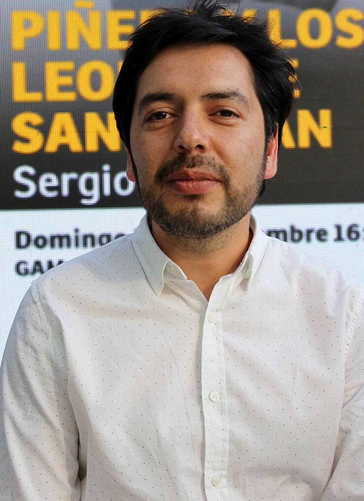 Sergio Jara escribió en 2018 el libro "Piñera y los leones de Sanhattan". Créditos: Instagram