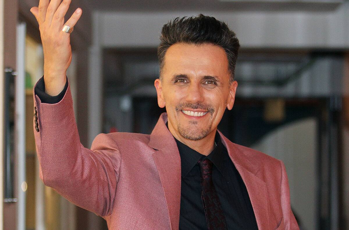 ¿Cuánto cuesta la potente Hyundai Santa Fe 2025 que conduce Sergio Lagos?