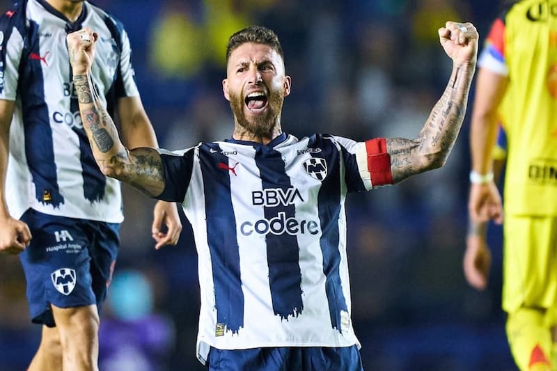 Manchester United buscaría al zaguero. Foto: Instagram Sergio Ramos.