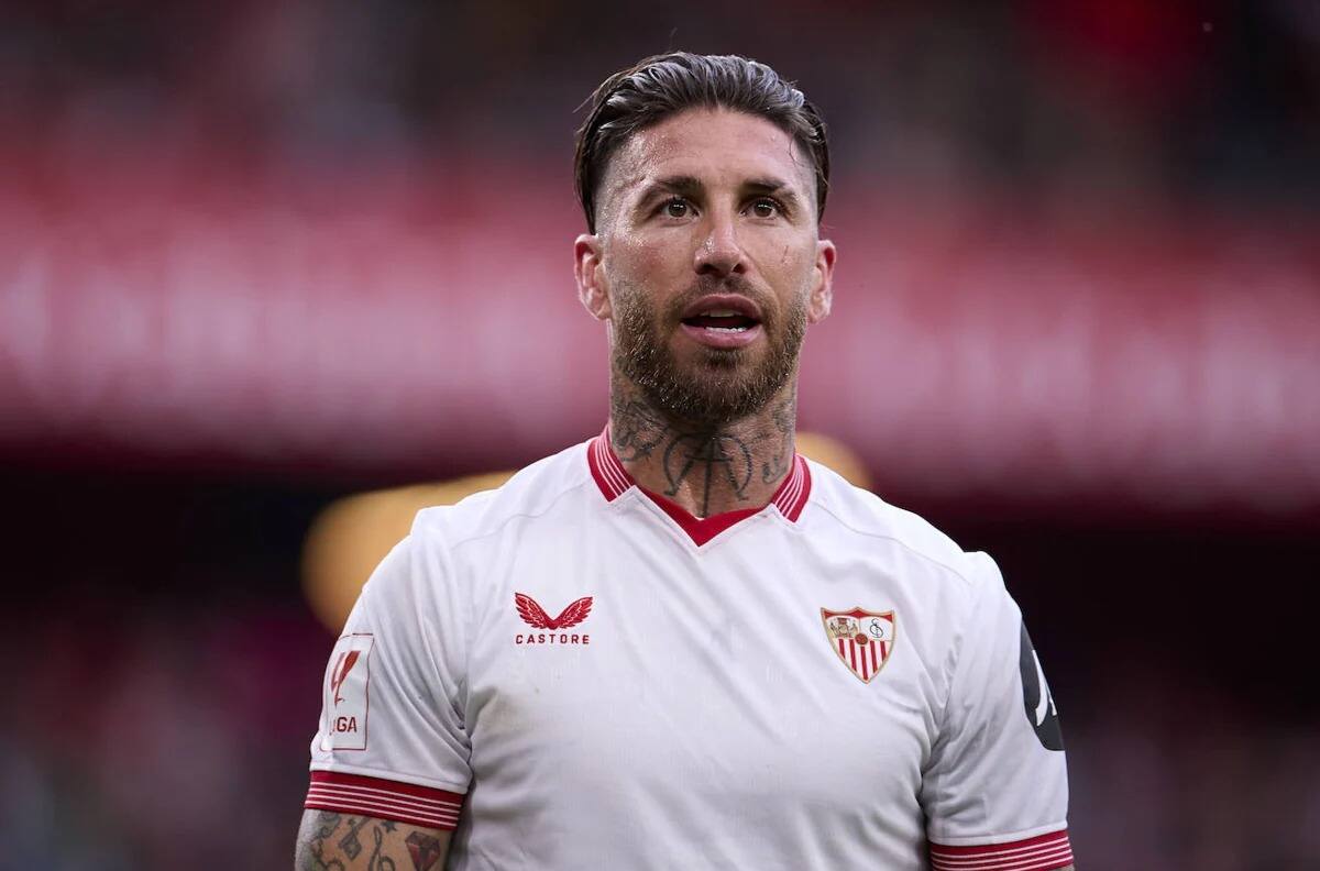 Con una “trampa”: revelan la millonaria oferta de Sergio Ramos para comprar al Sevilla de Alexis y Suazo