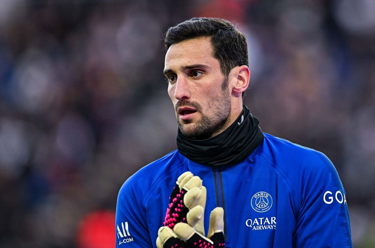 Sergio Rico sale del coma inducido y tranquiliza a sus familiares: “Ya vemos la luz”