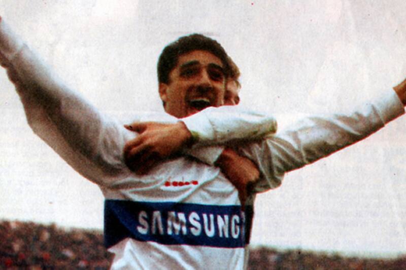 La foto histórica: celebrando el gol del triunfo ante Universidad de Chile el '94.