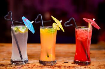 SERNAC emite alerta de seguridad por estos licores que se venden en los supermercados de Chile