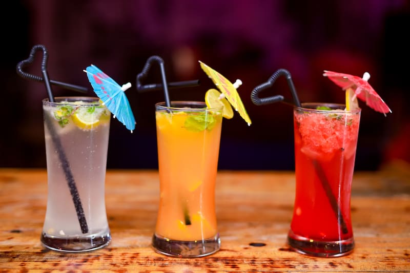 para tragos por posible desprendimiento de vidrio.