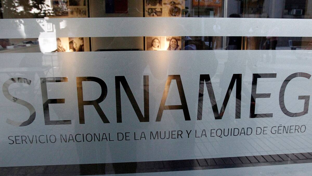 Ofrecen sueldos de $1.599.000: SernamEG publica ofertas de trabajo
