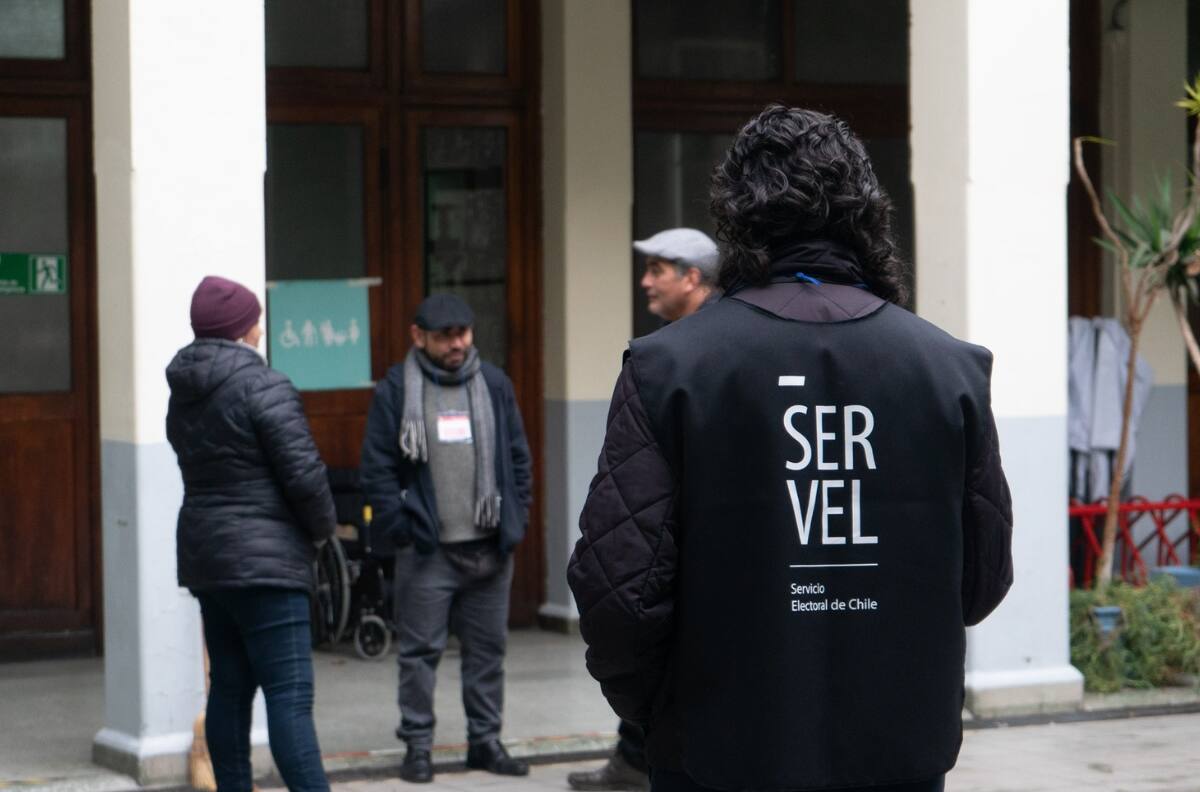 SERVEL busca trabajadores y ofrece sueldos de $925.000