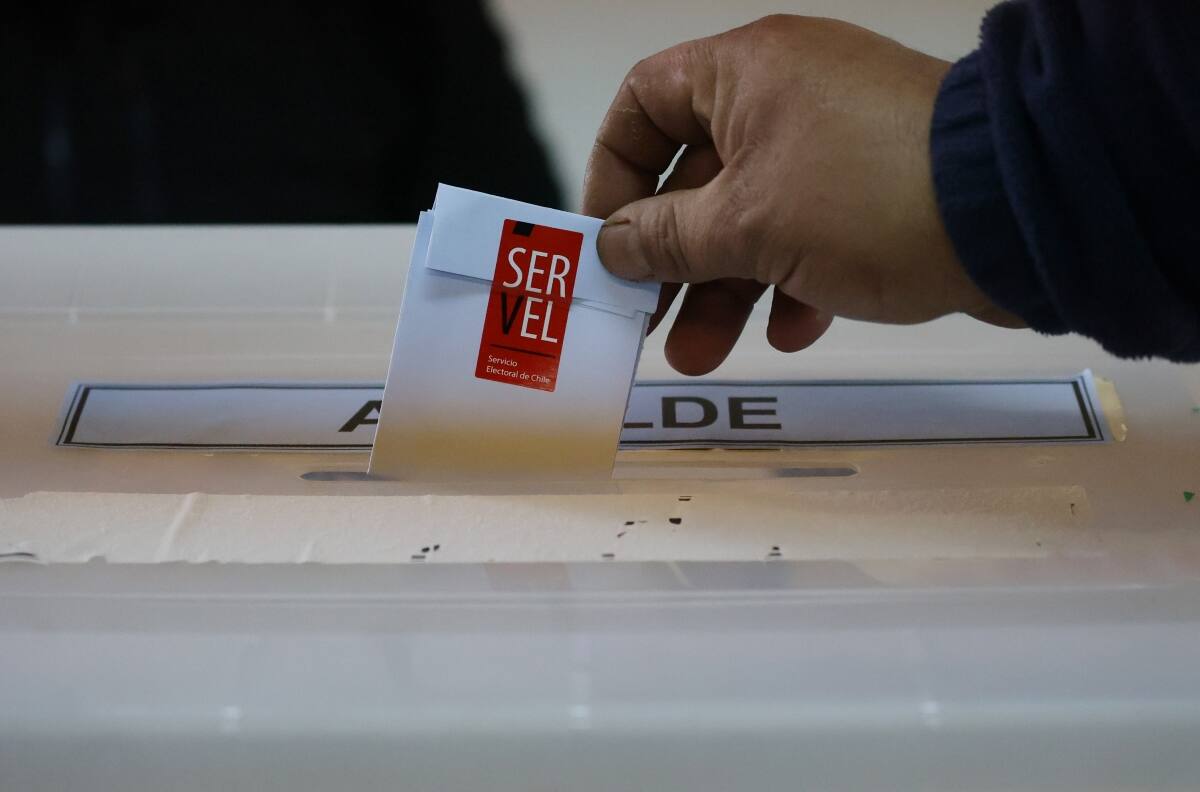 Multa de $33 mil por no votar: ¿Qué ha dicho el Gobierno ante las críticas que recibió el veto?