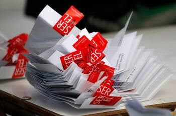 Servel admite complicaciones en entrega de resultados de Elecciones Regionales y Municipales 2024