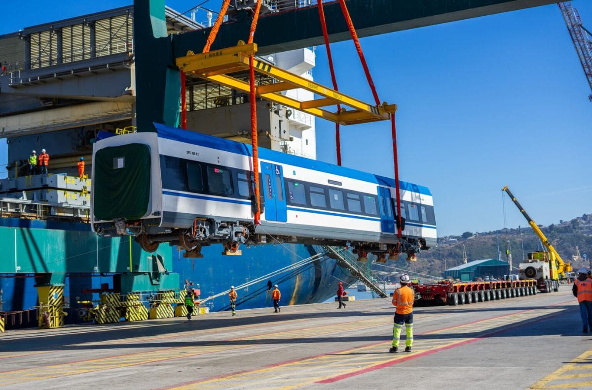 EFE Valparaíso anuncia la llegada de cinco nuevos trenes para Limache-Puerto: vienen desde China